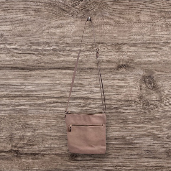 Gussaci Blush Nude Faux Leather Crossbody Handbag Gold Accents - Picture 2 of 5